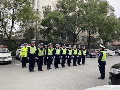 新宁交警新年大练兵 厉兵秣马保畅通