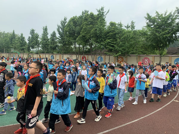 崇州市梓潼小学开展幼儿园大班小朋友参观校园活动