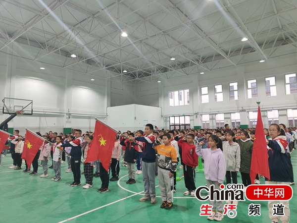 喜迎二十大·献礼建队日·争做好队员——烟台傅家中学举行建队日主题活动