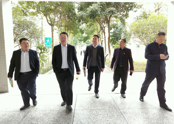 崇州市蜀城中学送课羊马学校联合教研活动