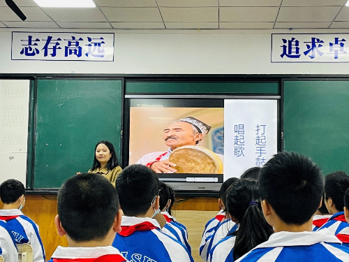 彭州市教育研究培训中心举办“彭州市2022-2023年度”中小学音乐新教师公开课比赛