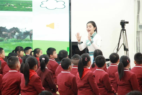 彭州市教育研究培训中心举办“彭州市2022-2023年度”中小学音乐新教师公开课比赛