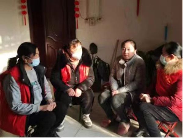 山东莘县妹冢镇计生协开展形式多样的送温暖活动