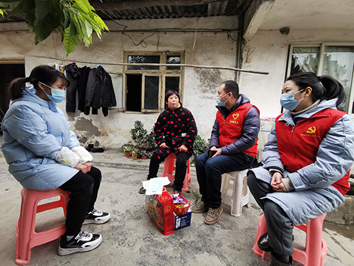 彭州市致和中学开展“志愿服务送关爱·文明实践树新风”主题系列活动   