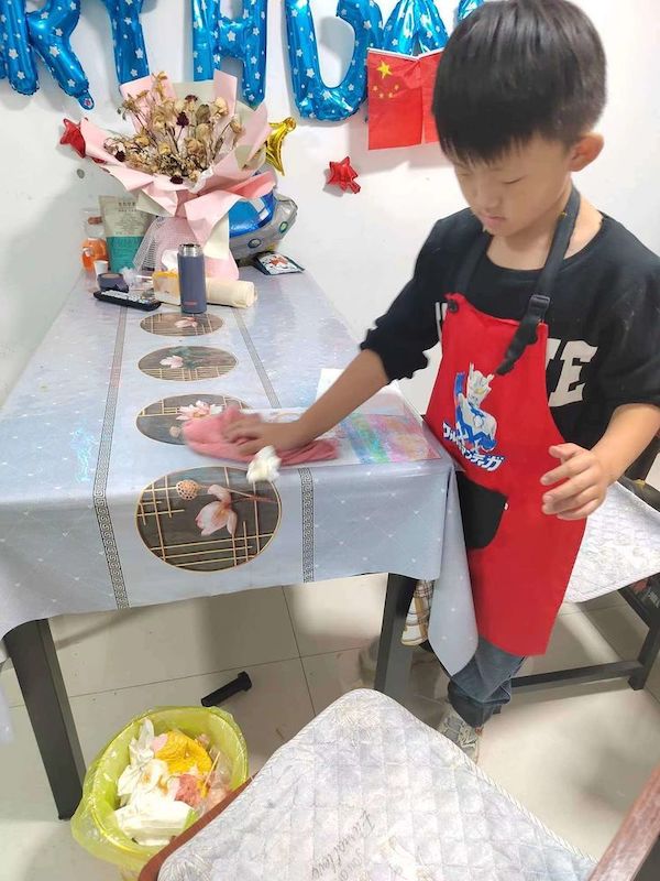 福兔迎新年干净迎新春——邯郸市丛台区连城小学迎新除尘活动
