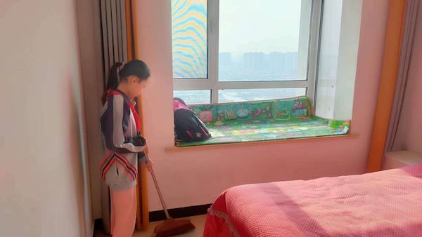 福兔迎新年干净迎新春——邯郸市丛台区连城小学迎新除尘活动