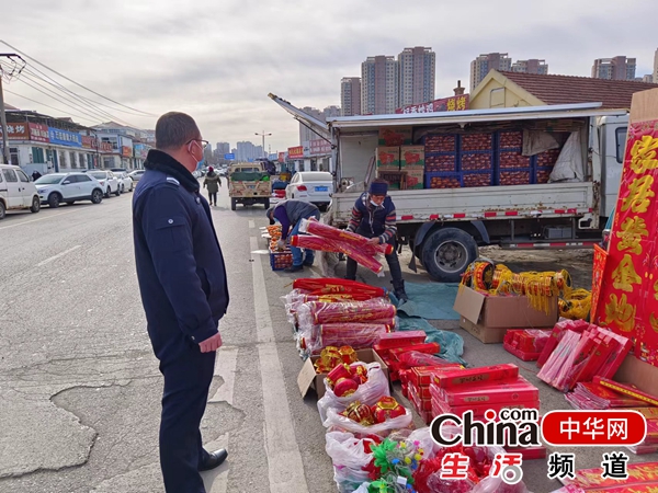 烟台高新区综合行政执法局 开展节前市容环境整治行动