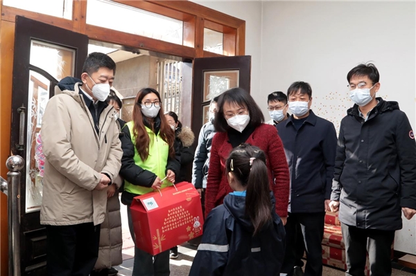 泰州市启动困境儿童新春关爱行动