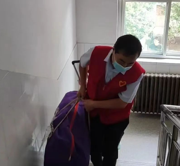 邯郸市钢苑中学荣获邯郸市“优秀志愿服务组织”称号