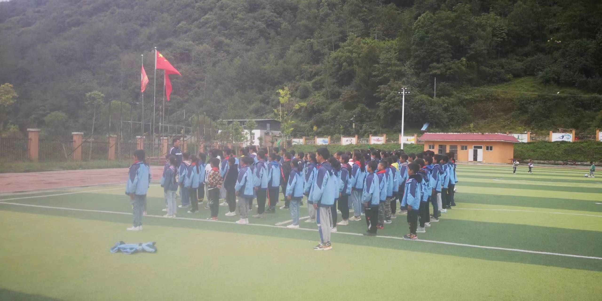 寒冬共叙支教情 新春慰问暖人心