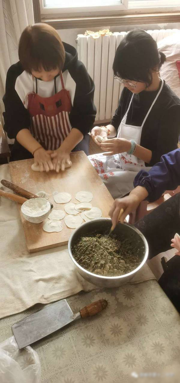 居家劳动迎新春 福兔贺春过大年 ——邯郸市第十二中学寒假劳动实践作业展