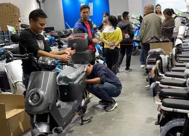 哈啰电动车用强劲实力说话，带来不同凡响的春节体验