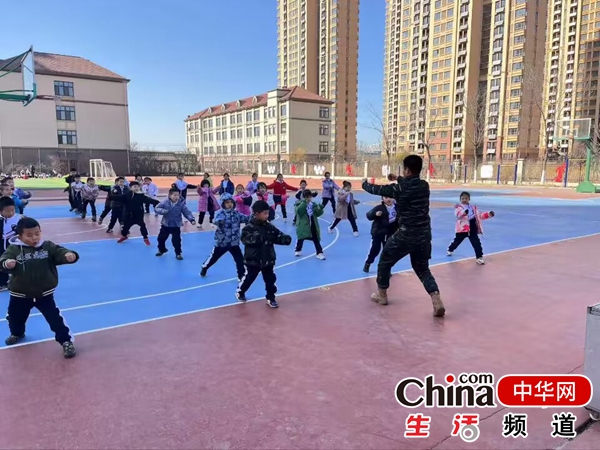 国防教育进校园 爱国情怀种心间——烟台高新区第三实验小学开展国防教育活动
