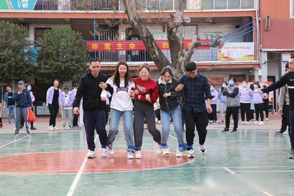 春风育桃李，巾帼展芳华——邯郸市第二十七中学庆“三八”活动侧记