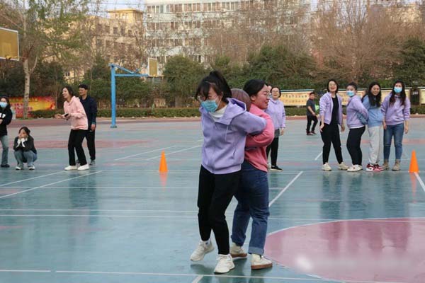 春风育桃李，巾帼展芳华——邯郸市第二十七中学庆“三八”活动侧记