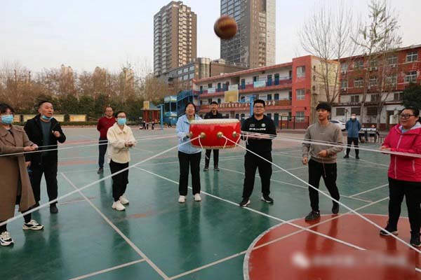 春风育桃李，巾帼展芳华——邯郸市第二十七中学庆“三八”活动侧记