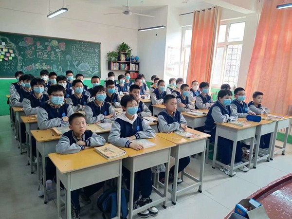 巾帼心向党，普法在行动——邯郸市丛台区实验中学三八妇女维权周系列活动