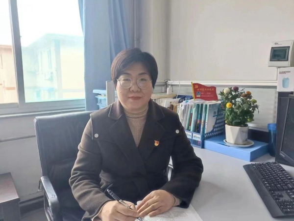 【十中 • 校园故事】在春天里且行且歌 • 段爱华——邯郸市第十中学“十佳三八红旗手故事锦集 ( 六 )