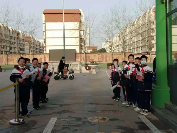 【转作风 正行风 提效能】桃李芬芳女神日 杏坛温情三八节 —邯郸市丛台区广安小学开展三八妇女节活动