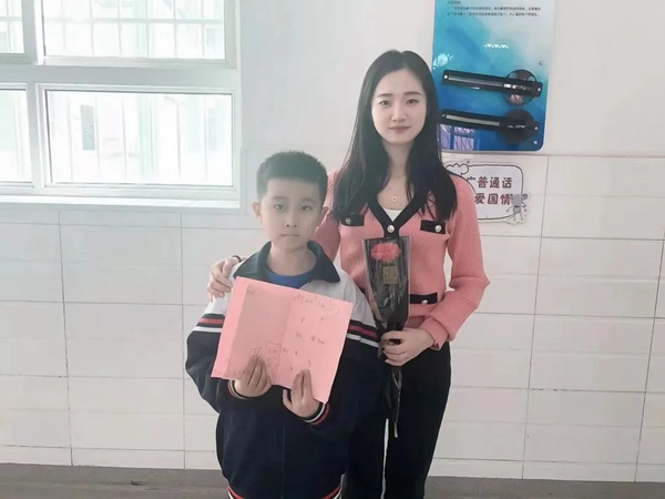 【转作风 正行风 提效能】桃李芬芳女神日 杏坛温情三八节 —邯郸市丛台区广安小学开展三八妇女节活动