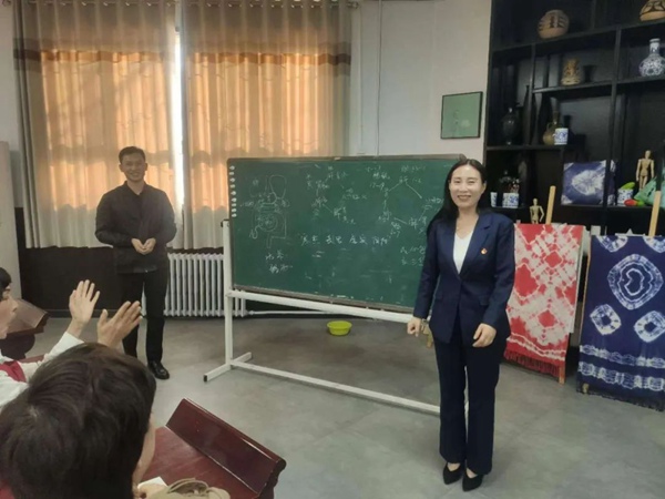 【转作风 正行风 提效能】桃李芬芳女神日 杏坛温情三八节 —邯郸市丛台区广安小学开展三八妇女节活动