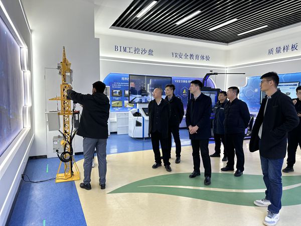 兰州新区城投集团一行到中国十七冶集团项目考察调研
