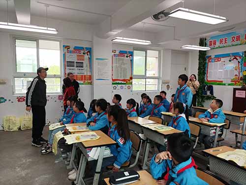 思文永诚小学携手彭州市规划和自然资源局、白鹿政府安监办开展地质灾害科普知识宣讲培训活动
