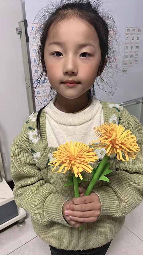 彭州市九尺小学：清明时节寄哀思 英烈精神励今人