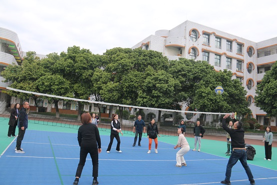 金堂县实验小学举行教职工气排球比赛