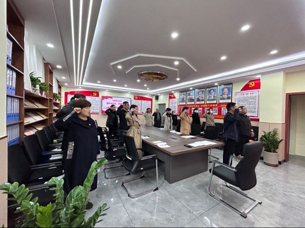 “缅怀先烈志，共铸英烈魂”邯郸市丛台区展览路小学党支部4月份主题党日活动