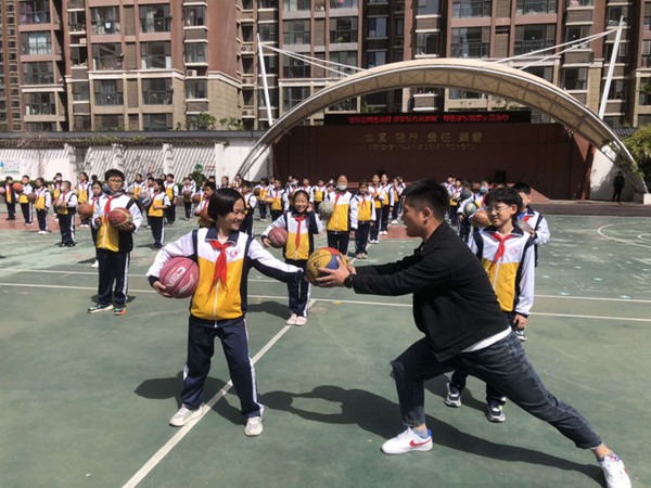 【校本教研·体育】以研促教，放飞梦想，活力篮球——邯郸市丛台区展览路小学体育组校本教研活动