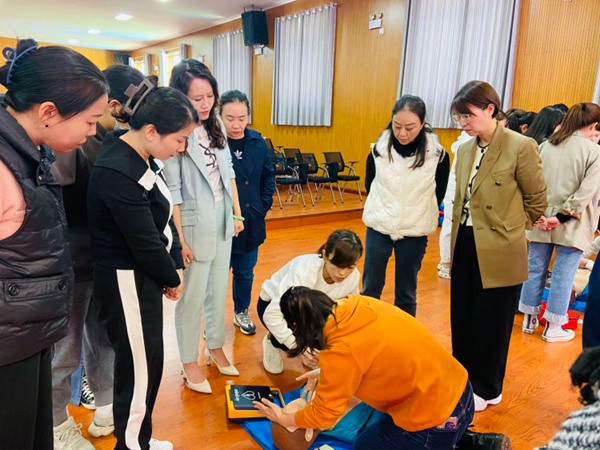 【荀南•急救培训】生命护航，“救”在身边——邯郸市丛台区荀子实验小学南校区开展急救知识专题讲座