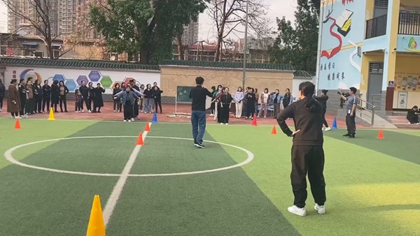 【转作风 正行风 提效能】邯郸市丛台区学步桥小学“趣味运动会”