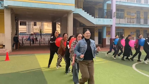 【转作风 正行风 提效能】邯郸市丛台区学步桥小学“趣味运动会”