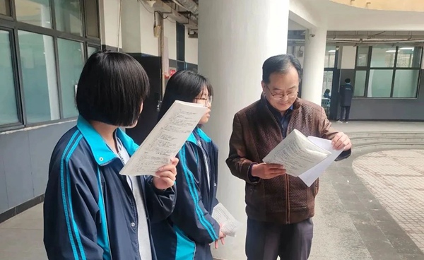 辛勤耕耘，只待花开——邯郸市第二中学