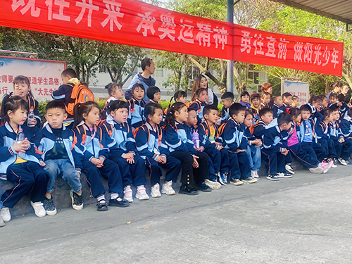 彭州航空动力园区实验小学：幼小互动  感悟成长