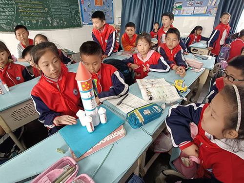 享劳动之乐 悟劳动之美——彭州航空动力园区实验小学“悦劳乐享”劳动周活动