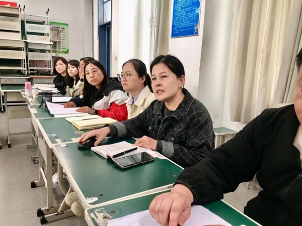 【关爱学生 幸福成长】精研深析，决战高考——邯郸市二中召开高三二模成绩分析交流会