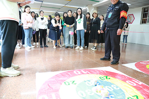 享运动之趣,展健康风采，做快乐教师——彭州市延秀小学2022-2023学年度教职工运动会