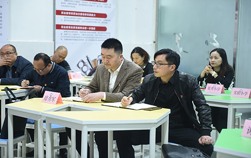 彭州市教育系统“党建+名师工作室助推教师成长”党建教研活动在成都石化工业学校举行