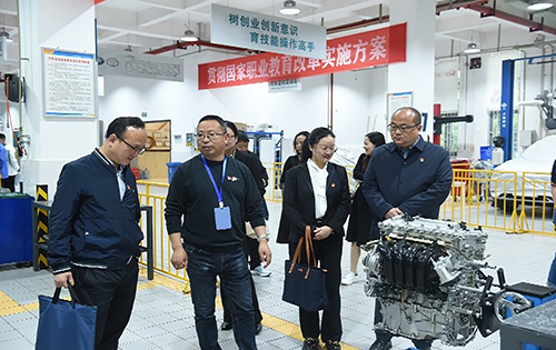 彭州市教育系统“党建+名师工作室助推教师成长”党建教研活动在成都石化工业学校举行