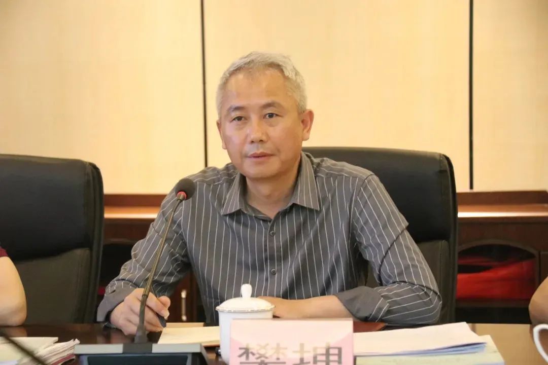 专家引领科研 课题赋能教学