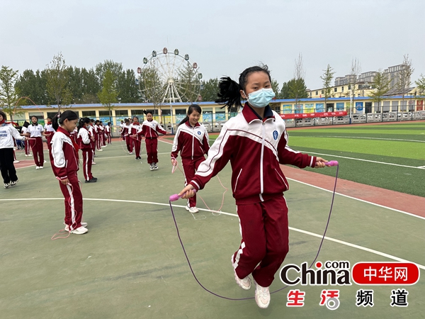 烟台市牟平区海德小学举行春季运动会