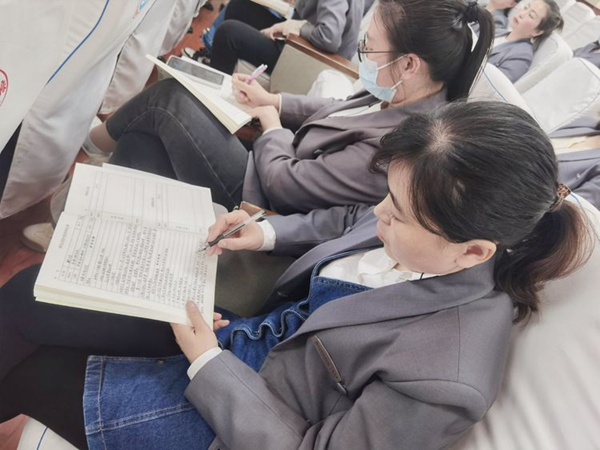 【关爱学生幸福成长 · 协同育人篇】法德兼修 护航成长——邯郸市丛台区连城小学2023年班主任沙龙（第十八期）