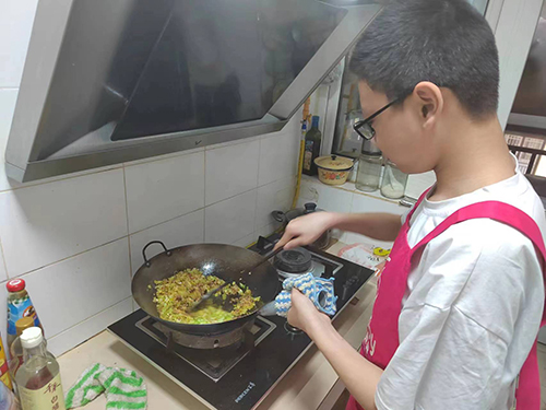 享劳动之乐 赴成长之约——彭州市延秀小学劳动教育实践活动