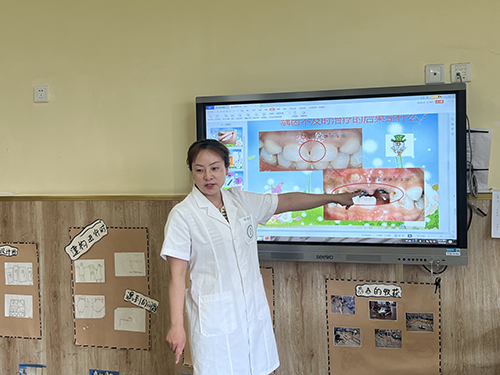 彭州市九尺幼儿园开展保健医生进课堂活动