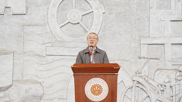 汗水与热血 致我们无悔的青春