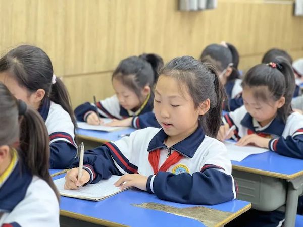 关爱学生幸福成长 • 双减提质篇 | 胸藏文墨虚若谷，妙笔成章偶得之——邯郸市丛台区广安小学现场作文竞赛
