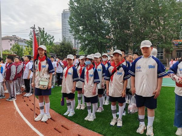 【关爱学生幸福成长】“礼赞生命，亲近自然，远足励志，快乐成长”—邯郸市丛台区丛阳小学2017届六年级徒步研学