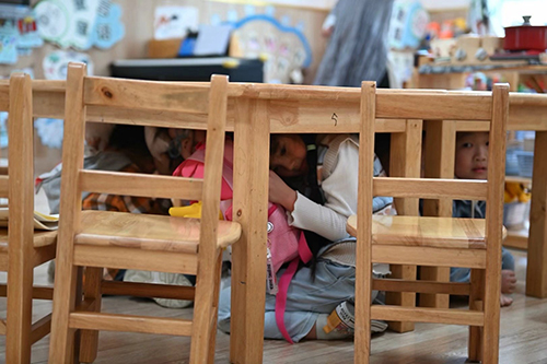 彭州市实验幼儿园开展2023年防灾减灾应急疏散演练